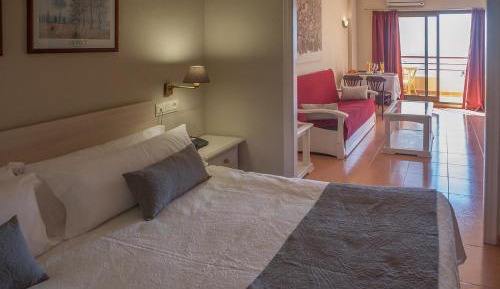 Apartment with Sea View (2 Adults)