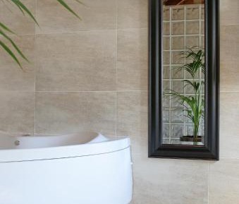 Suite with Spa Bath