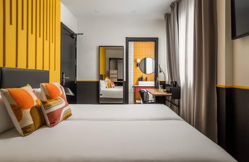 Embajadores Hostel | BYPILLOW Crosstown