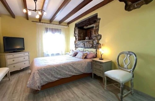 Escobedo de Camargo House | La Casa del Pendo