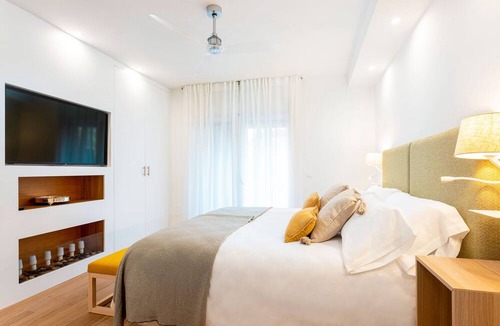 Centro - Sagrario Apartment | Genteel Home Alhóndiga Granada
