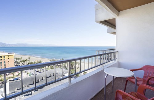 Torremolinos Hotel | Hotel Apartamentos Bajondillo
