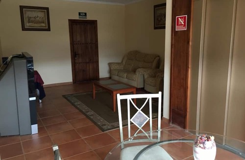 Arboleas Hostel | Hostal Mesón Arboleas