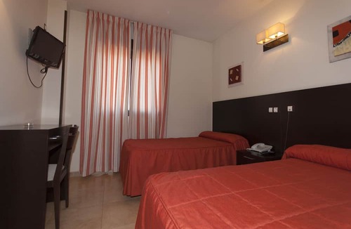 San Fernando de Henares Hostel | Hostal Goyma III