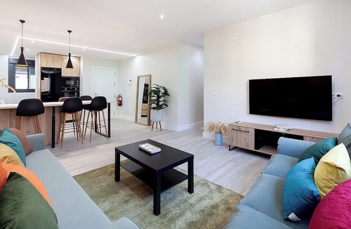 Huerta de Santa Teresa Apartment | Stunning Apartment in Nervion