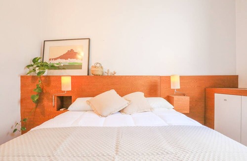 Alameda Apartment | Mata 16 - Two Bedroom Apartment, Sleeps 4