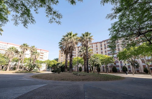 San Fernando Apartment | City House - Three Bedroom Apartment, Sleeps 4