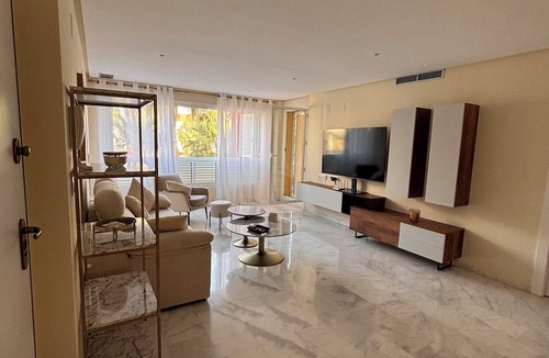 Hacienda del Alamo Apartment | Bel Appartement Moderne, six Personnes