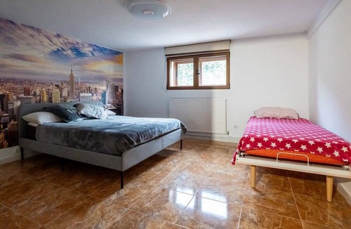 Camarma De Esteruelas Villa | La Casona de Simón, Villa Vacacional Ideal Para Familias Grandes Acepta Mascotas