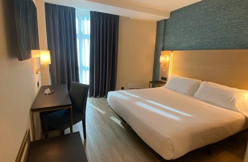 Gijon-Este Hotel | Hotel Zentral Gijón Rey Pelayo