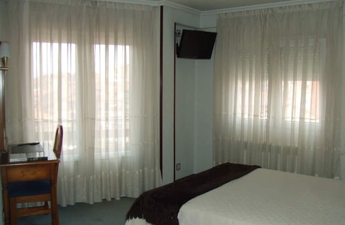 Ferrera Hotel | Cabeza