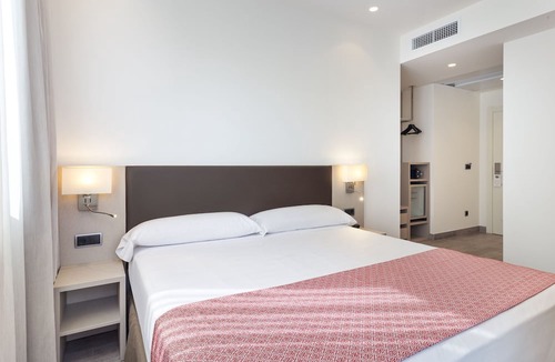 Santa Aurelia-Cantabrico-Atlantico-La Romeria Hotel | Catalonia Híspalis