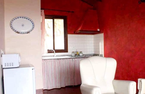 Estepa House | Homerez - Nice house for 4 ppl. with shared pool and terrace at Estepa