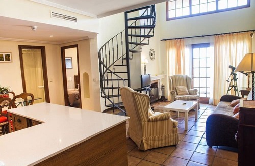 Centro Comercial Bahia Sur Apartment | Apartamentos Turísticos Bahía Sur