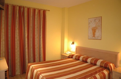 Humanes de Madrid Hotel | Hotel La Unión