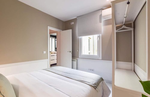 Las Acacias Apartment | Incredible renovated designer apartment 6ºI-D
