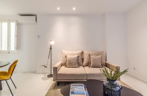Las Acacias Apartment | Spectacular design apartment with balcony