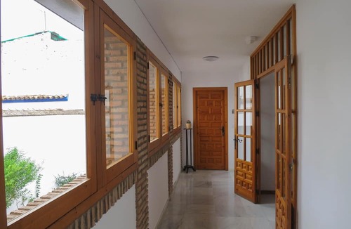 Santa Marina Apartment | Apartamento 1 Dormitorio with Wi-Fi, A/C & Terrace