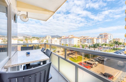 Algarrobo Apartment | Apartment 60 meters from the beach with sea view, terrace, A/C, and Wi-Fi