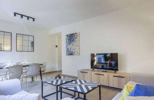 Atocha Apartment | Antonio Lopez VIII apartment in Madrid