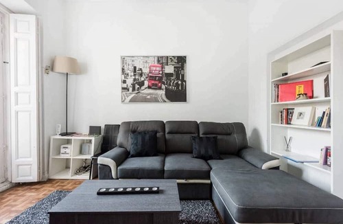 Chueca Apartment | INF, 5 BEDROOMS IN THE HEART OF MADRID