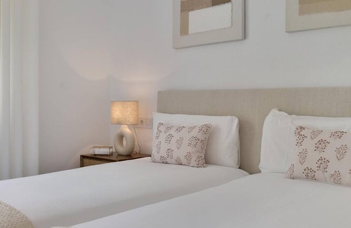 Puerto Banus Apartment | Apartment in Medina Garden for 4 people | 711
