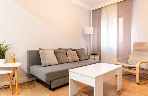 Santutxu Apartment | Close to Casco Viejo, cosy and very equipped.