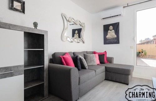 Justicia Apartment | Argensola Center - 2-Bedroom Apartment with Terrace