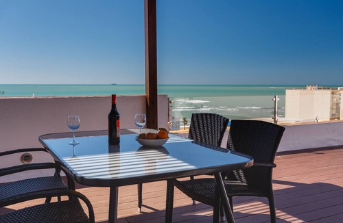 Cadiz Apartment | Atico FULL Balcony by Cadiz4Rentals