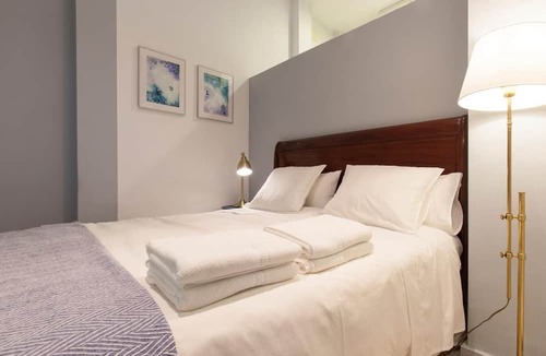 El Arenal Apartment | BEAUTIFUL APT DESIGN 1 BED SEVILLA CENTRO-FULL AC