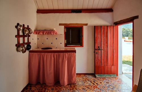 Jimena de la Frontera House | Casa Rural Juanpere: Private Pool, Wi-Fi & Air Conditioning