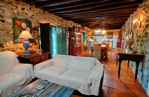 Jimena de la Frontera House | Casa Rural Juanpere: Private Pool, Wi-Fi & Air Conditioning