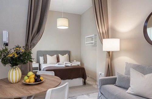 Encarnacion-Regina Apartment | Waou Seville Center III