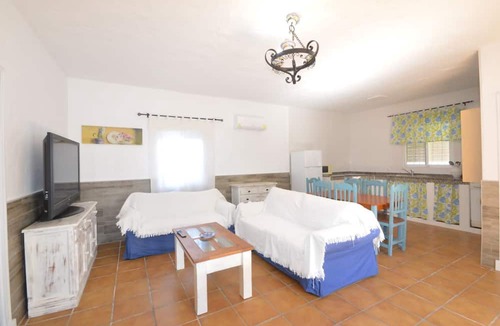 Conil de la Frontera Hotel | Samuel house with community pool and porch
