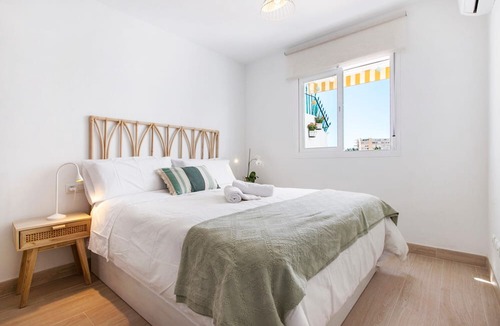 Carihuela Apartment | Apartment 'Joya' with Shared Pool, Wi-Fi and Air Conditioning