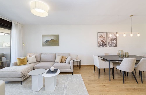 Carretera de Cadiz Apartment | Maritimo - holiday home Malaga beach
