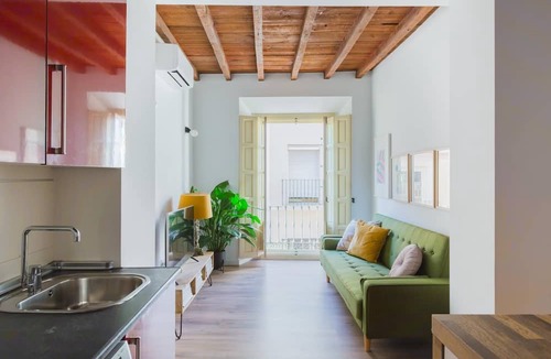 San Felipe Neri Apartment | Balcones de Ollerías