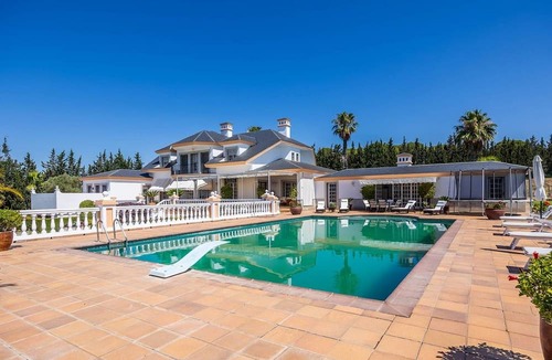 Aljaraque Villa | Exclusive villa in a quiet and private setting