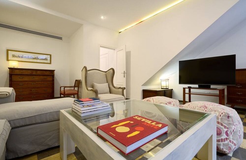 San Bernardo Apartment | 240m2 house with private parking included