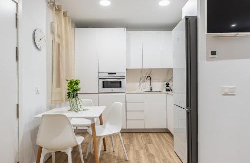 Bellas Vistas Apartment | Waou Cuatro Caminos II - Alquiler Corta Duración