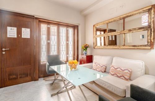 Historical Center Apartment | Terraza Privada en Centro Historico Apto Premium 2 hab en el Corazon de Sevilla