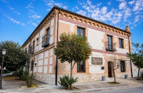 Velayos Apartment | El Mudéjar Casa Histórica con Piscina Privada para Grupos