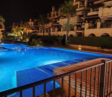 Aguilas Apartment | Apartamento en Isla del Fraile Piscinas y Jardines