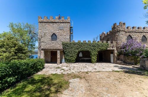 El Barraco House | Isla Del Burguillo