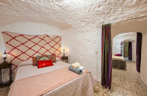 Gador House | Cueva