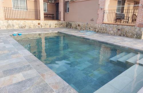 Velada House | EL SECRETO DE LOS PERALES