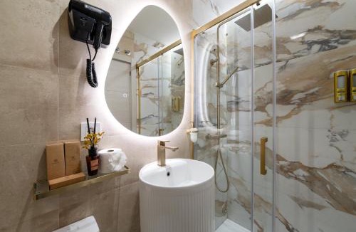 Moncloa - Arguelles Hotel | Rosales Suites