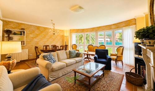 Llanes Ski Chalet | Villa Rural con Piscina en Llanes | La Ablanosa