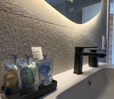 Quintanilla de Arriba Hotel | Santiurde Suites