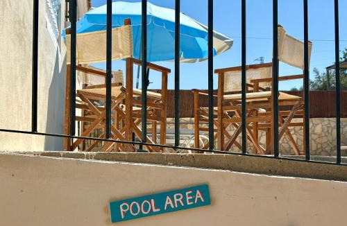 Monda Apartment | Monda Farm with private pool, mountain views, nature and animals! 15 mins from Marbella